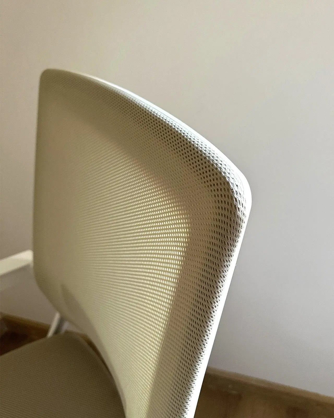 White Mesh Chair Wasilaah